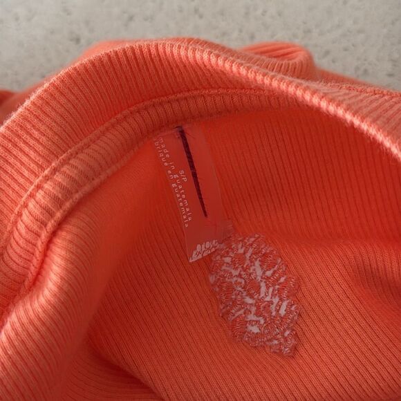 NWOT Free People Flow State Layer Hip Length Workout Slouchy Long Sleeves S - Picture 8 of 12